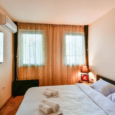 아파트 Budget 1br Flat Downtown